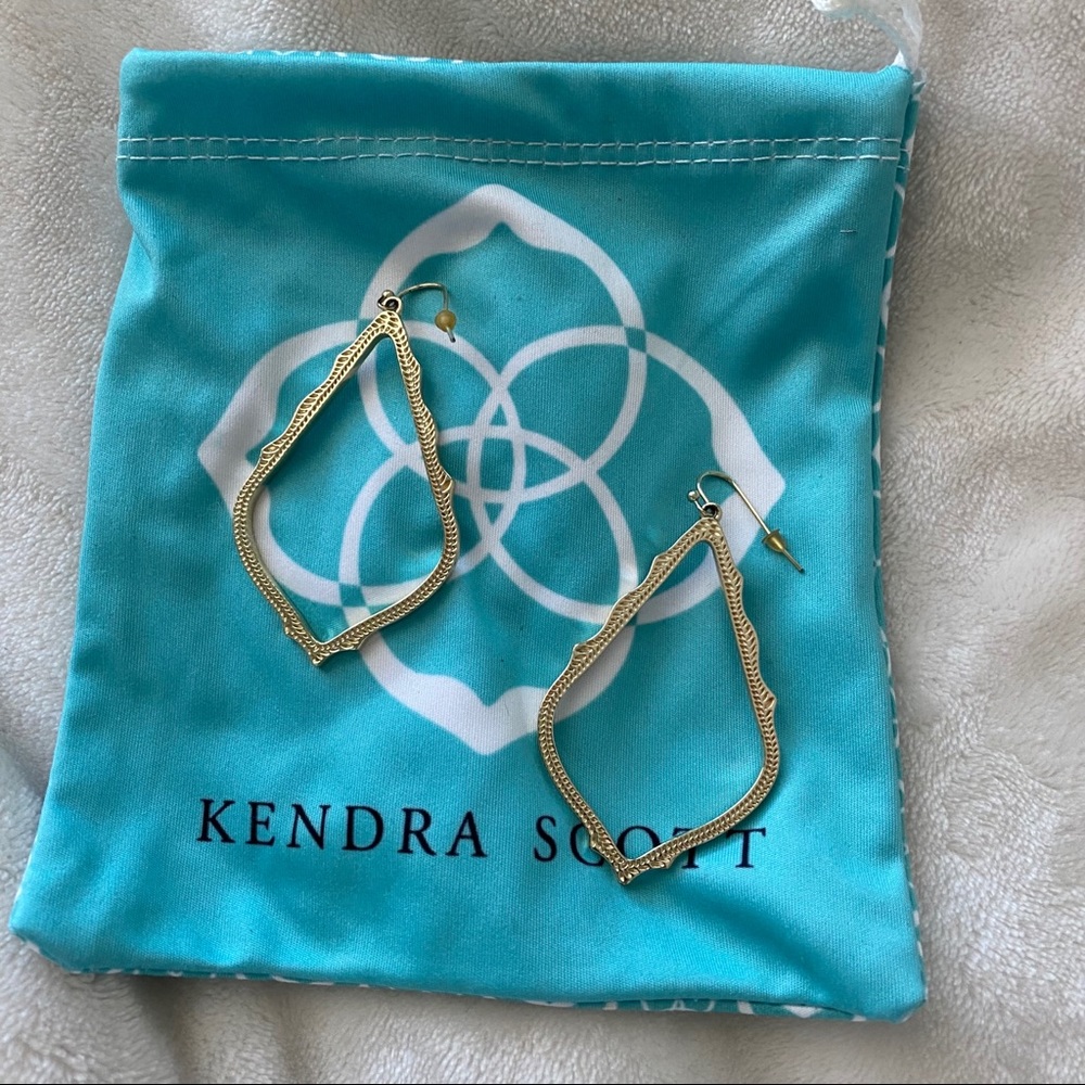 Kendra Scott earrings